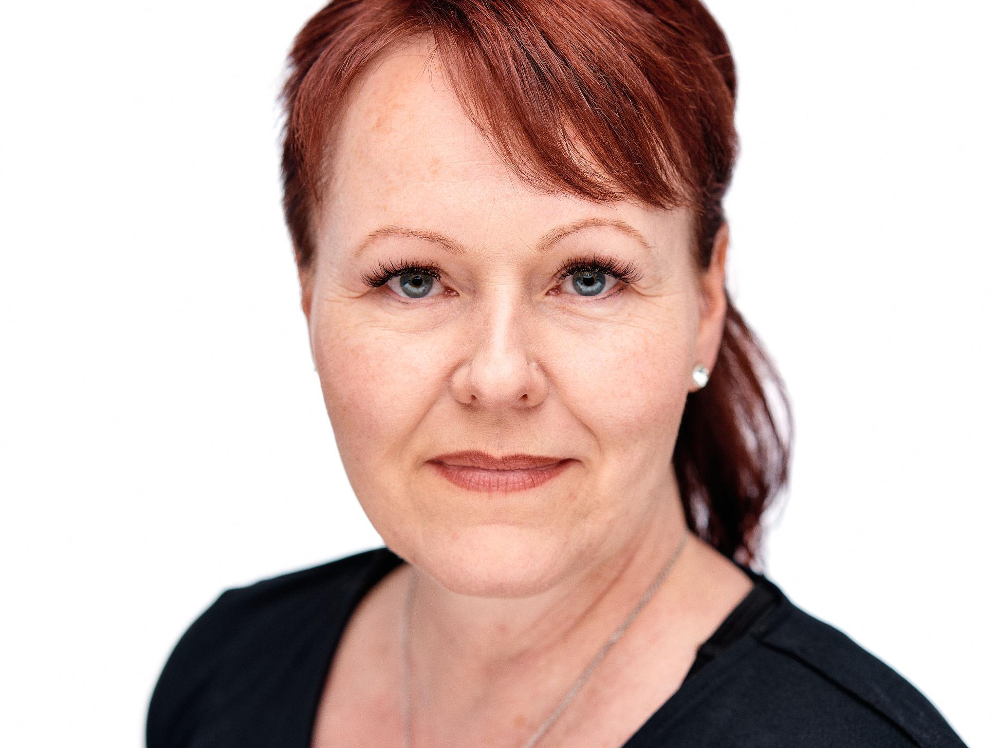 Kampaamoliike.fi Parturi-kampaaja Marianne